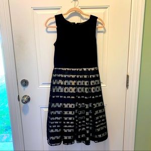 R&K full skirt sleeveless dress dots & stripes sz4